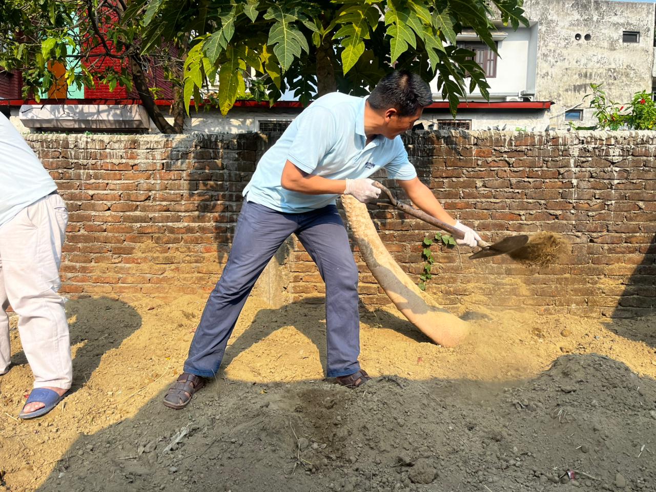 ५६औँ विश्व वातावरण दिवसको अवसरमा आयोजित बगैँचा व्यवस्थापन कार्यक्रमका केही झलकहरू। - Image 2